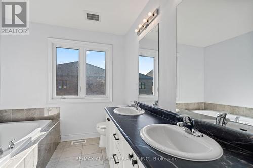 22 Ballinger Way, Uxbridge, ON - Indoor Photo Showing Bathroom