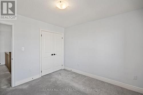 22 Ballinger Way, Uxbridge, ON - Indoor Photo Showing Other Room