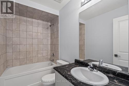 22 Ballinger Way, Uxbridge, ON - Indoor Photo Showing Bathroom