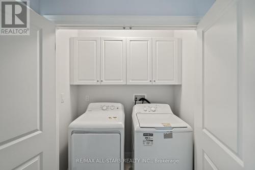 22 Ballinger Way, Uxbridge, ON - Indoor Photo Showing Laundry Room