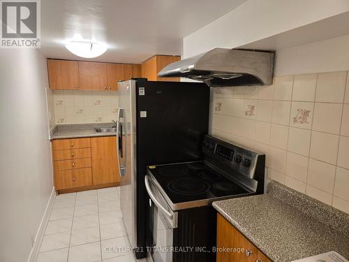 Lower - 59 William Honey Crescent, Markham, ON - Indoor Photo Showing Kitchen