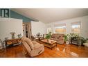 323 3Rd Avenue S, Creston, BC  - Indoor Photo Showing Living Room 