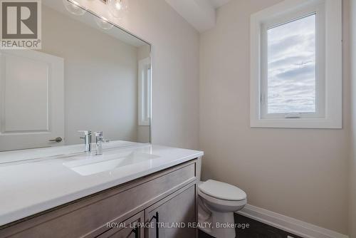 8 Allister Drive, Middlesex Centre (Kilworth), ON - Indoor Photo Showing Bathroom