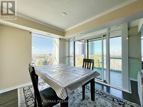 811 - 9 George Street N, Brampton, ON - Indoor Photo Showing Dining Room