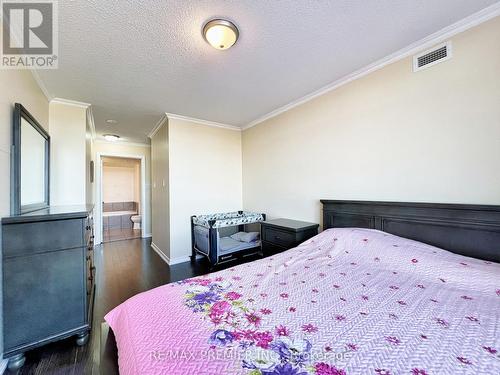 811 - 9 George Street N, Brampton, ON - Indoor Photo Showing Bedroom