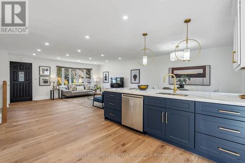 20 Suburban Drive, Mississauga, ON - Indoor Photo Showing Kitchen