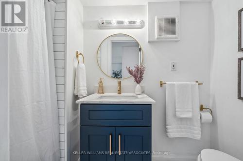 20 Suburban Drive, Mississauga, ON - Indoor Photo Showing Bathroom