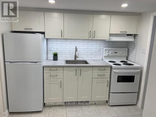 110 Prince Edward Drive S, Toronto, ON - Indoor Photo Showing Kitchen