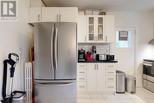 110 Prince Edward Drive S, Toronto, ON - Indoor Photo Showing Kitchen