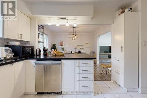 110 Prince Edward Drive S, Toronto, ON - Indoor Photo Showing Kitchen