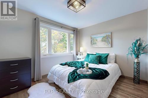 67 Centre Street S, Brampton, ON - Indoor Photo Showing Bedroom