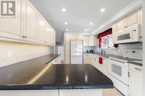 12 Philip Street, Prince Edward County (Picton), ON - Indoor Photo Showing Kitchen