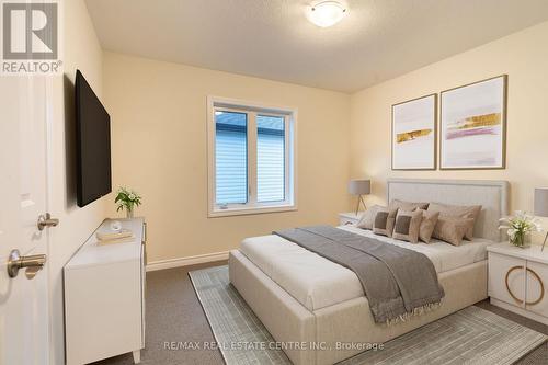 21 Heming Street, Brant, ON - Indoor Photo Showing Bedroom