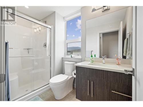 3630 Mission Springs Drive Unit# 602, Kelowna, BC - Indoor Photo Showing Bathroom