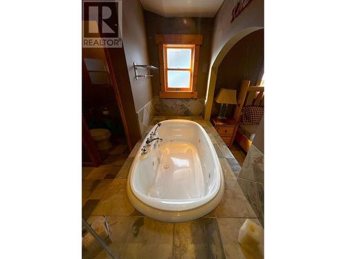 148 Stemwinder Drive, Kimberley, BC - Indoor Photo Showing Bathroom