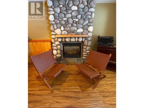 148 Stemwinder Drive, Kimberley, BC - Indoor Photo Showing Living Room With Fireplace