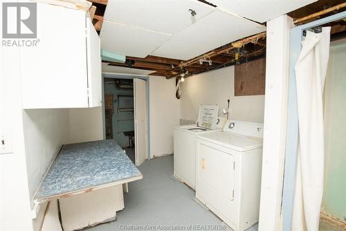 667 Wallace Street, Wallaceburg, ON - Indoor Photo Showing Laundry Room