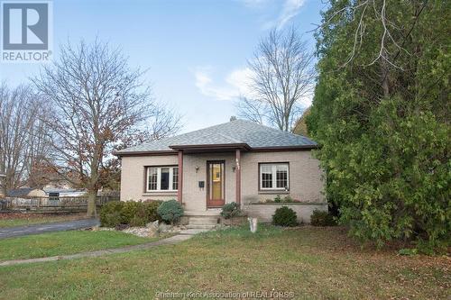 667 Wallace Street, Wallaceburg, ON - Outdoor With Facade