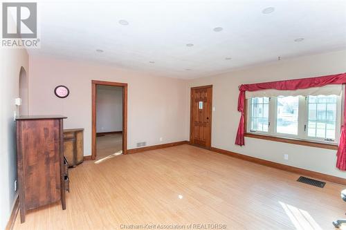 667 Wallace Street, Wallaceburg, ON - Indoor Photo Showing Other Room