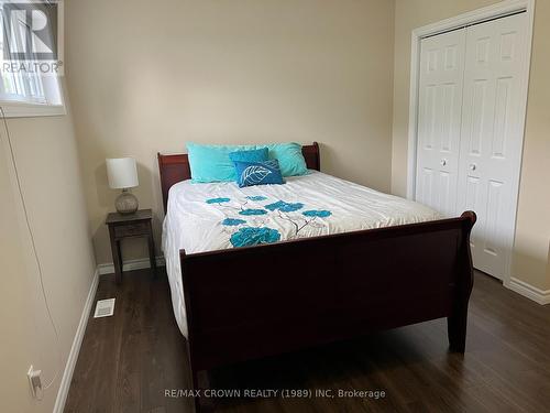 21 Jacques Avenue, Fauquier-Strickland, ON - Indoor Photo Showing Bedroom