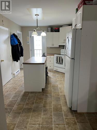 21 Jacques Avenue, Fauquier-Strickland, ON - Indoor Photo Showing Kitchen