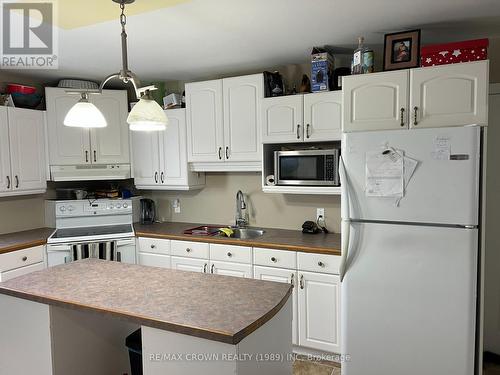 21 Jacques Avenue, Fauquier-Strickland, ON - Indoor Photo Showing Kitchen