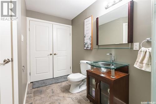 701 710 Gordon Road, Saskatoon, SK - Indoor Photo Showing Bathroom