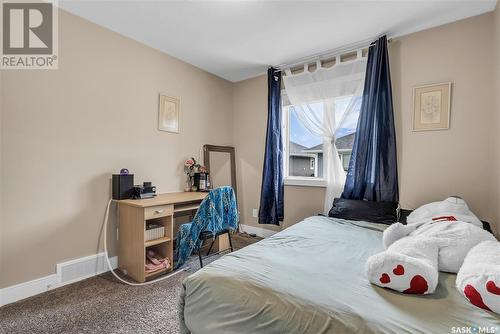 48 115 Veltkamp Crescent, Saskatoon, SK - Indoor Photo Showing Bedroom