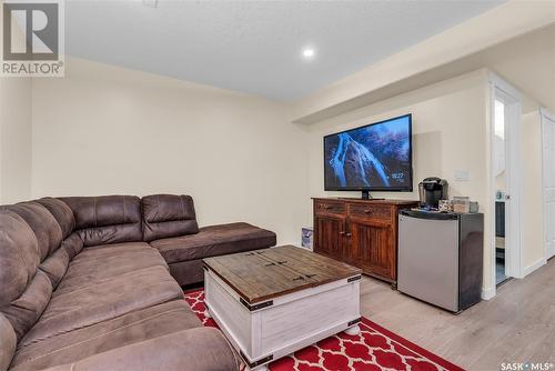 48 115 Veltkamp Crescent, Saskatoon, SK - Indoor Photo Showing Living Room