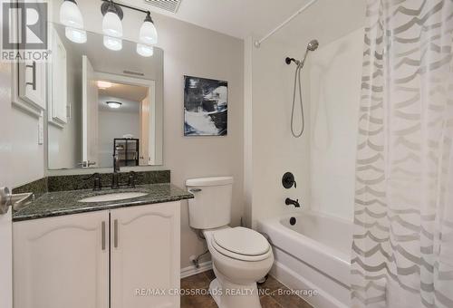 1442 Largo Crescent, Oshawa, ON - Indoor Photo Showing Bathroom