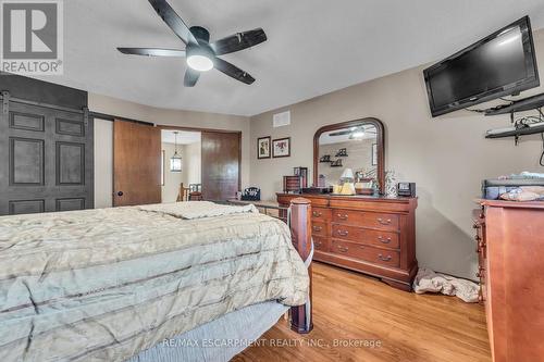 113 Valera Drive, Hamilton, ON - Indoor Photo Showing Bedroom