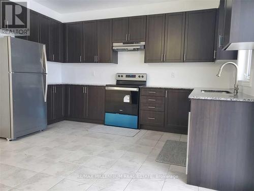 110 Seeley Avenue, Southgate, ON - Indoor Photo Showing Kitchen