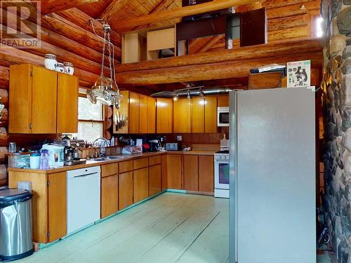 6594 Shelter Point Road, Texada Island, BC - Indoor Photo Showing Kitchen With Double Sink