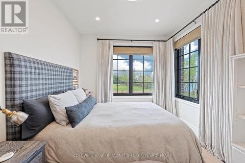 79585 Cottage Drive, Central Huron (Goderich Twp), ON - Indoor Photo Showing Bedroom