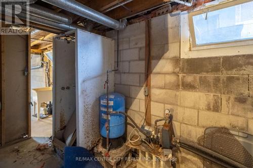 7377 Airport Road, Hamilton, ON - Indoor Photo Showing Basement