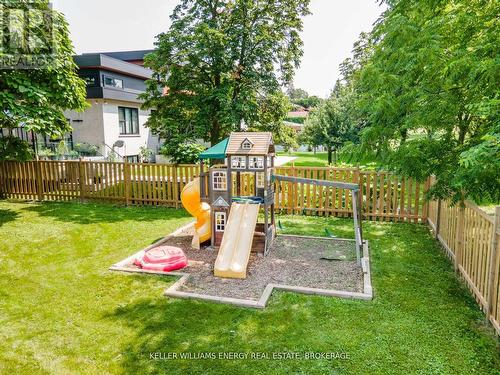 851 Swiss Heights, Oshawa (Pinecrest), ON - Outdoor