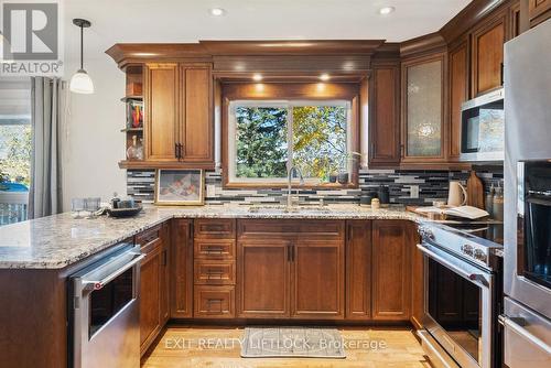 577 Spillsbury Drive, Peterborough (Otonabee), ON - Indoor Photo Showing Kitchen