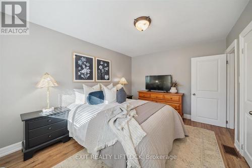 577 Spillsbury Drive, Peterborough (Otonabee), ON - Indoor Photo Showing Bedroom