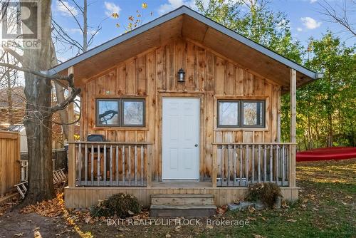 577 Spillsbury Drive, Peterborough (Otonabee), ON - Outdoor With Deck Patio Veranda