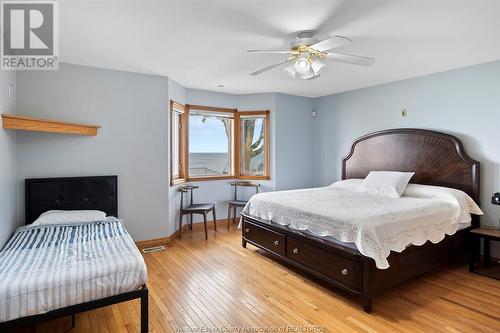 1266 Shoreline, Lakeshore, ON - Indoor Photo Showing Bedroom