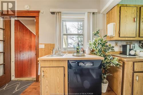 1768 Drouillard Road, Windsor, ON - Indoor Photo Showing Kitchen