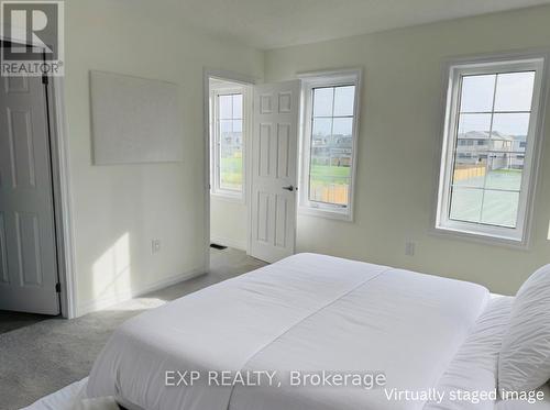 301 Quebec Street, Clearview, ON - Indoor Photo Showing Bedroom