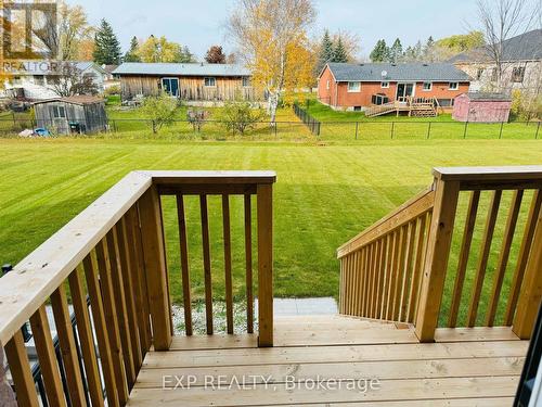 301 Quebec Street, Clearview, ON - Outdoor With Deck Patio Veranda