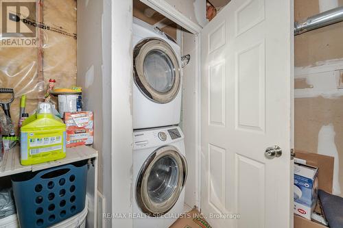 106 Horton Crescent, Brampton, ON - Indoor Photo Showing Laundry Room