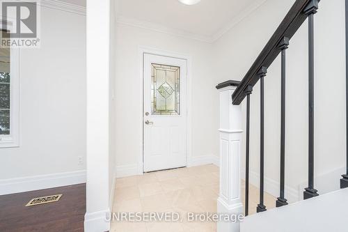 48 Dayfoot Drive, Halton Hills, ON - Indoor Photo Showing Other Room