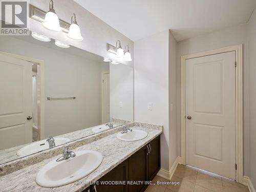 23 Gambia Road, Brampton, ON - Indoor Photo Showing Bathroom