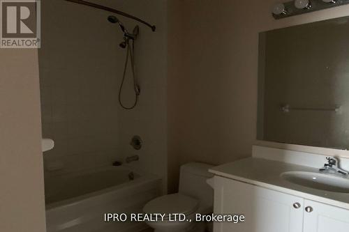 1610 - 388 Prince Of Wales Drive, Mississauga, ON - Indoor Photo Showing Bathroom