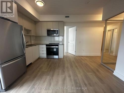 1002 - 202 Burnhamthorpe Road E, Mississauga, ON - Indoor Photo Showing Kitchen With Stainless Steel Kitchen