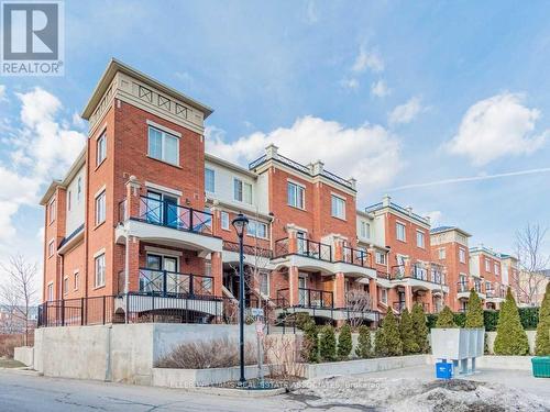 11 - 39 Hays Boulevard, Oakville, ON - Outdoor With Balcony With Facade