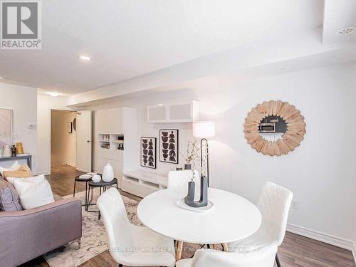 11 - 39 Hays Boulevard, Oakville, ON - Indoor Photo Showing Dining Room